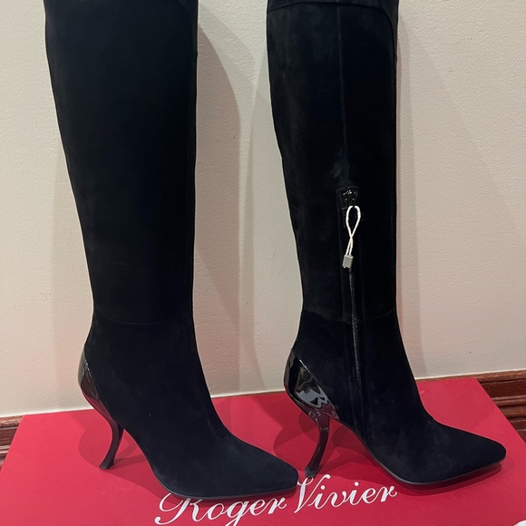 New Roger Vivier Suede Tall Boots Curved Heel Point Toe Black 36 - Picture 2 of 11